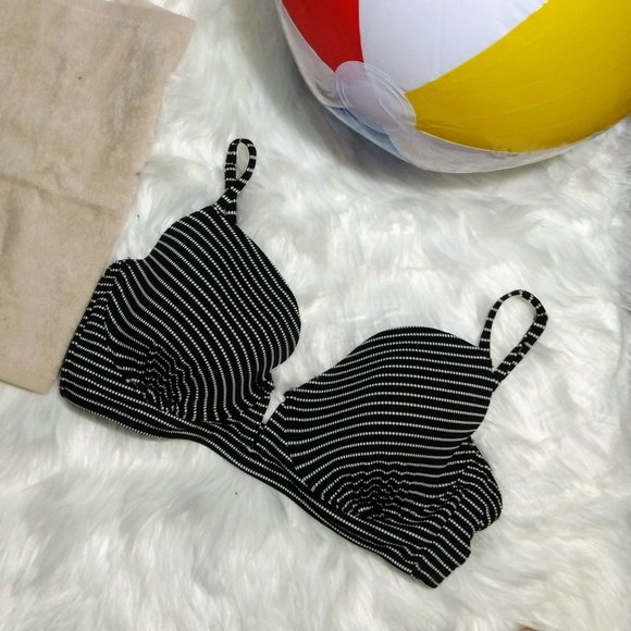 Xhilaration Black with White dots Bikini Top - Picture 1 of 5